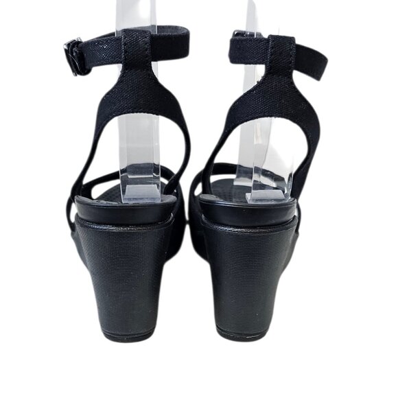 CROCS Womens Leigh ll Ankle Strap Wedge Sandals, Black, Size 7 - Picture 8 of 11
